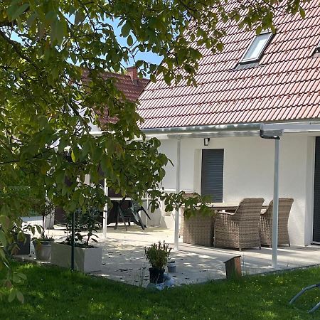 Haus Mit Garten Familie Pabst Maria Lankowitz Ngoại thất bức ảnh