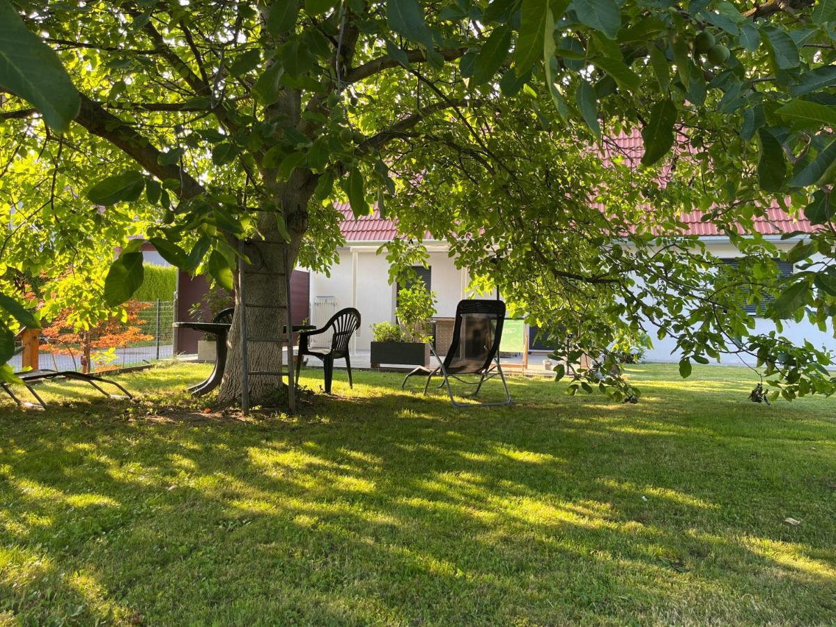 Haus Mit Garten Familie Pabst Maria Lankowitz Ngoại thất bức ảnh